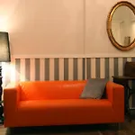 Blooms Inn & Apartments