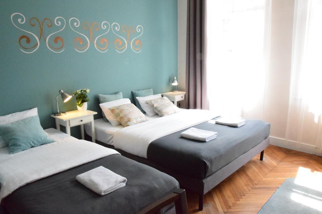 Blooms & Aparthotel